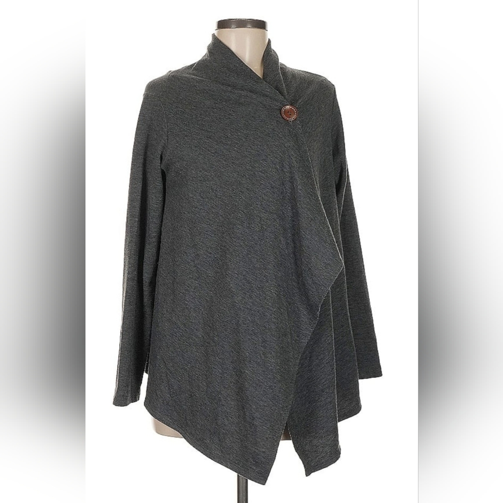 Bobeau open front sweater, with closure button near neck, Size M